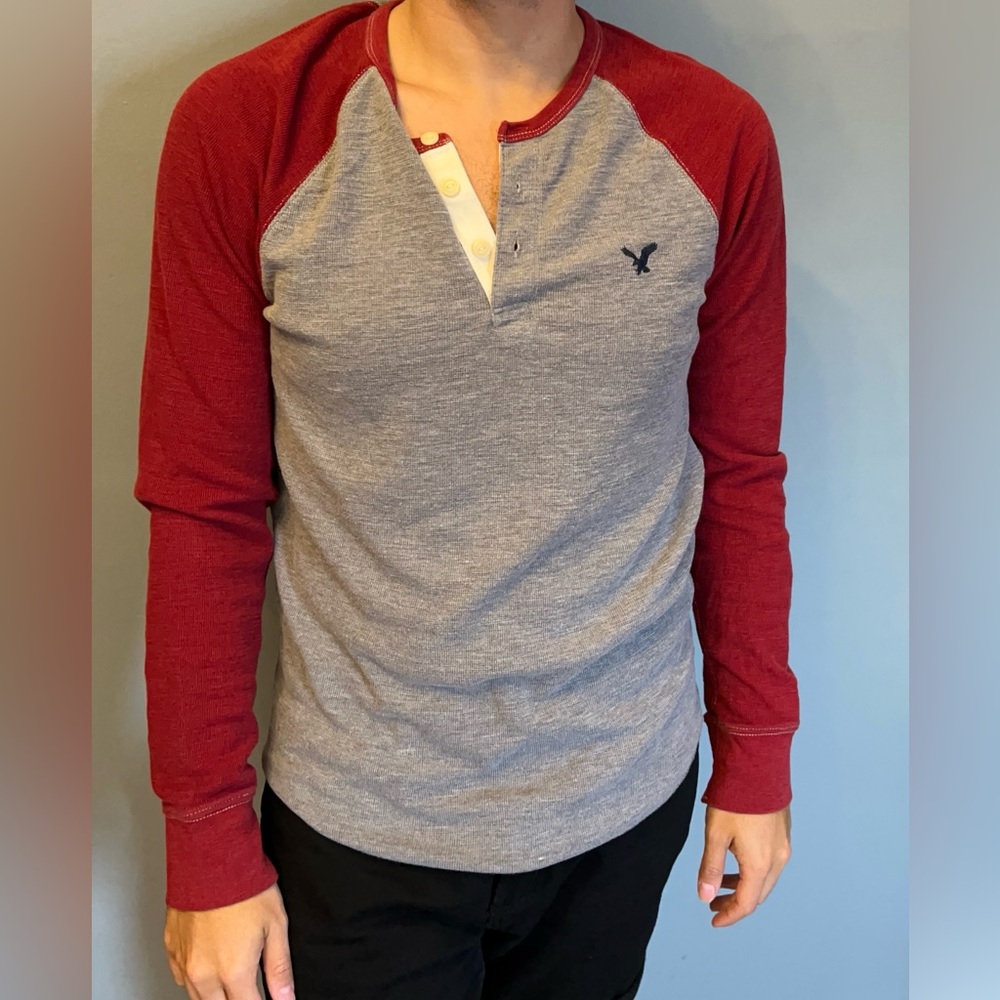 American Eagle Outfitters Red and Gray Long Sleeve Henley Tee